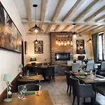 Hotel Logis Restaurant L'auberge Du President 3*