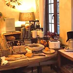 Hotel Logis Restaurant L'auberge Du President 3*