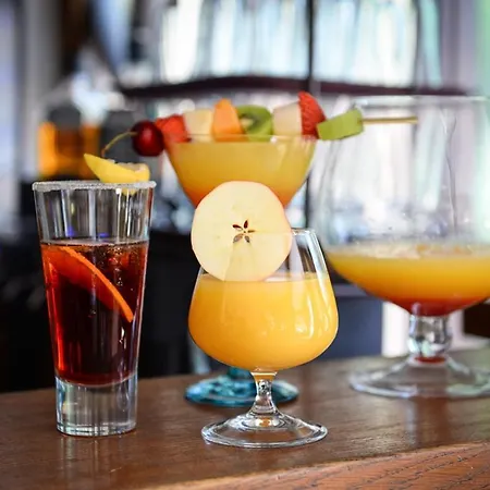 Hotel Logis Restaurant L'auberge Du President 3*