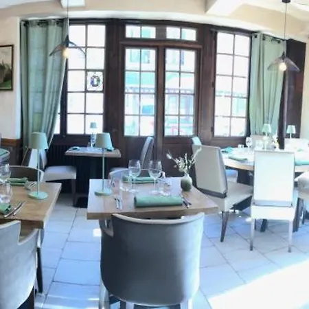 מלון Logis Restaurant L'auberge Du President