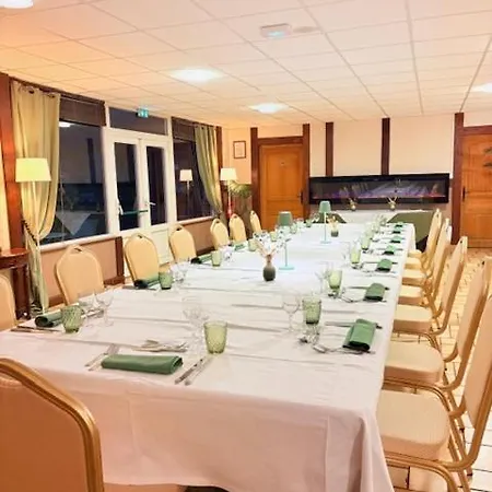 Logis Restaurant L'auberge Du President Hotel 3*