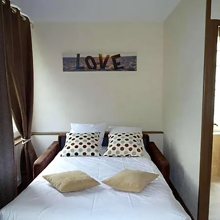فندق Logis Restaurant L'auberge Du President 3*