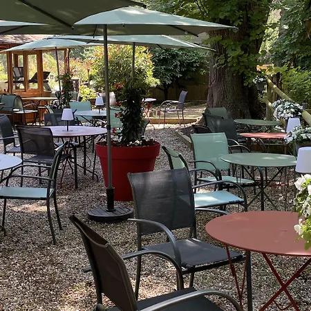 Logis Restaurant L'auberge Du President מלון