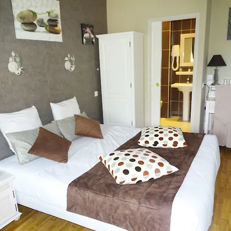 Hotel Logis L'auberge Du President 3*