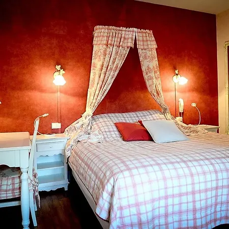 Logis Restaurant L'auberge Du President Отель