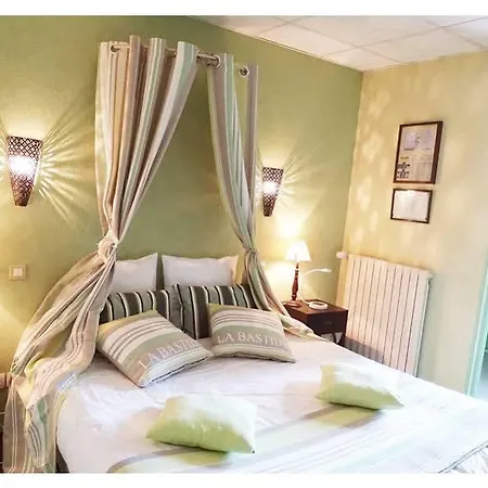 Отель Logis Restaurant L'auberge Du President 3*