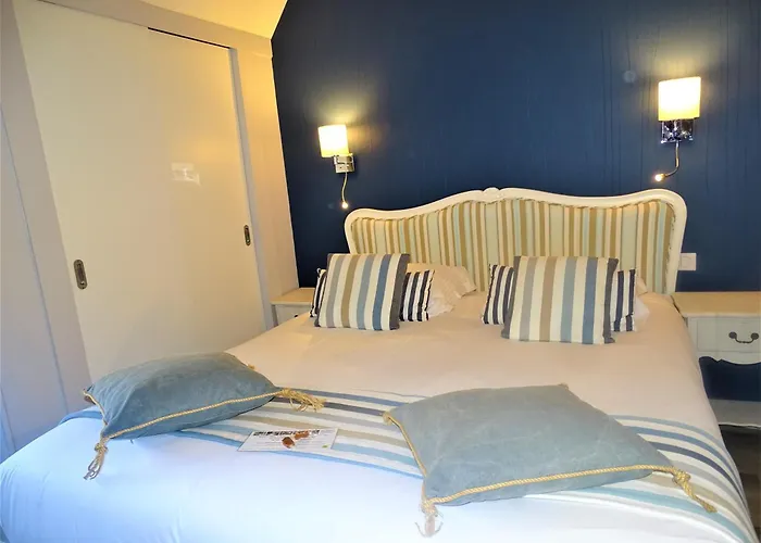 Hotel Logis Restaurant L'auberge Du President 3*